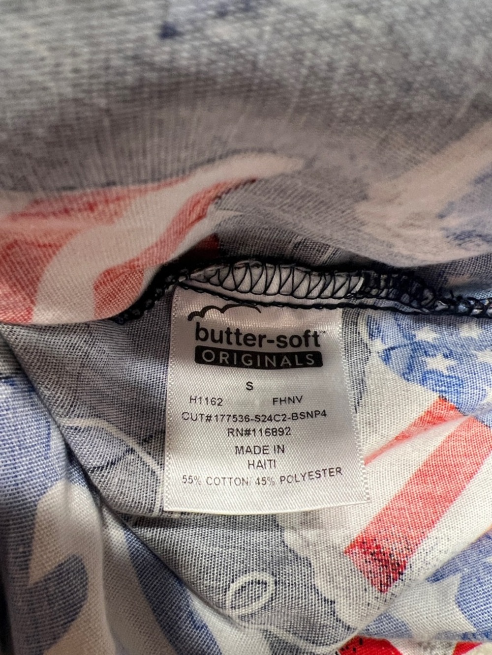 Butter-Soft Originals USA Patriotic Women's 2 pocket Printed Scrub Top small - Picture 8 of 8